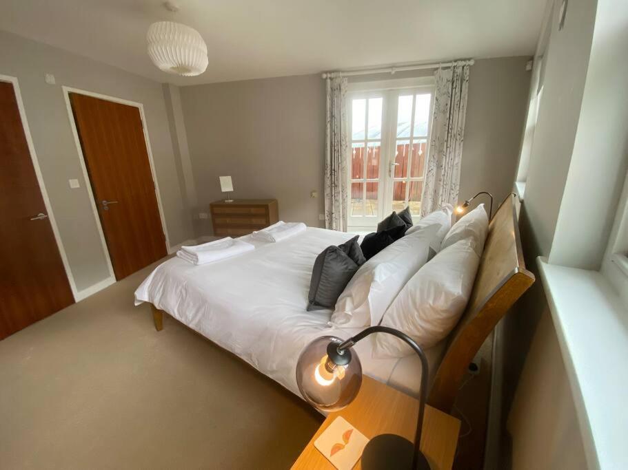 The Penthouse, Winchester Exterior photo